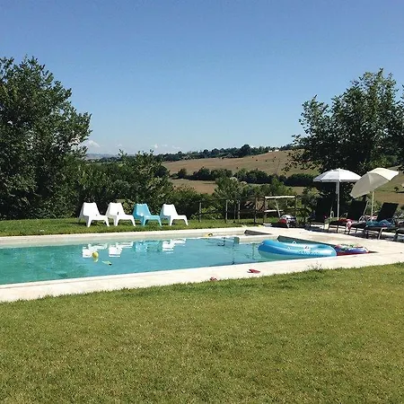 Five-bedroom Holiday In Montemarciano בית נופש *
